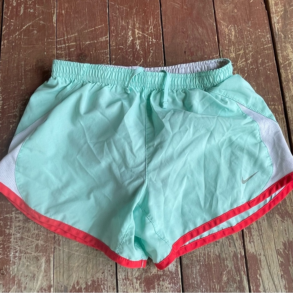 Girls Youth Size Medium Nike Aqua Blue and Red Athletic Shorts Lightweight